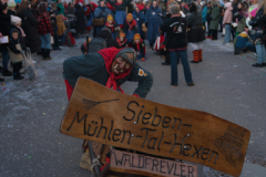 partygraf_DSC09304_Nutzung-Social-Media-800px-mit-Logo_9488299f_