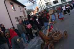 partygraf_DSC09336_Nutzung-Social-Media-800px-mit-Logo_e8297e6d_